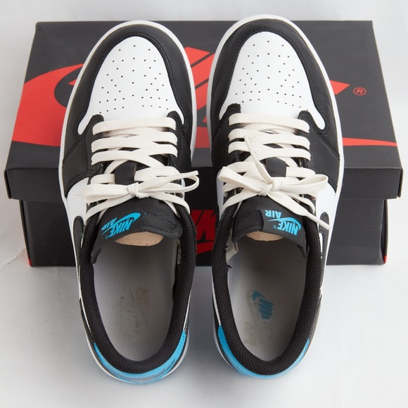 Nike Air Jordan 1 Retro Low OG - Picture 4 of 10